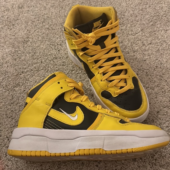 Women's Nike Dunk High Up Varsity Maize Size 6.5 DH3718-001 - Picture 7 of 8